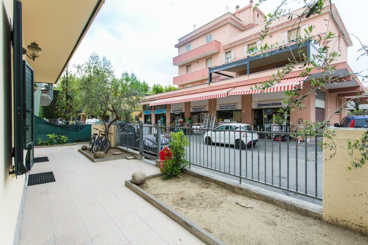 Residence Kimba Rimini Kültér fotó