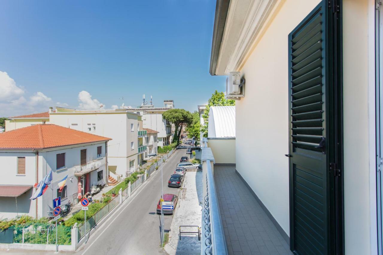 Residence Kimba Rimini Kültér fotó
